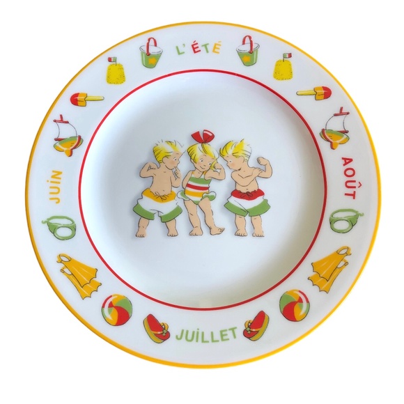 Guy Degrenne The Triplets Summer Porcelain Plate Children - Picture 1 of 6